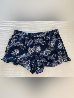 Maison Jules (Macys) Palm-Print Ruffle Hem Shorts